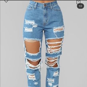 Super cute Fashion Nova Jeans